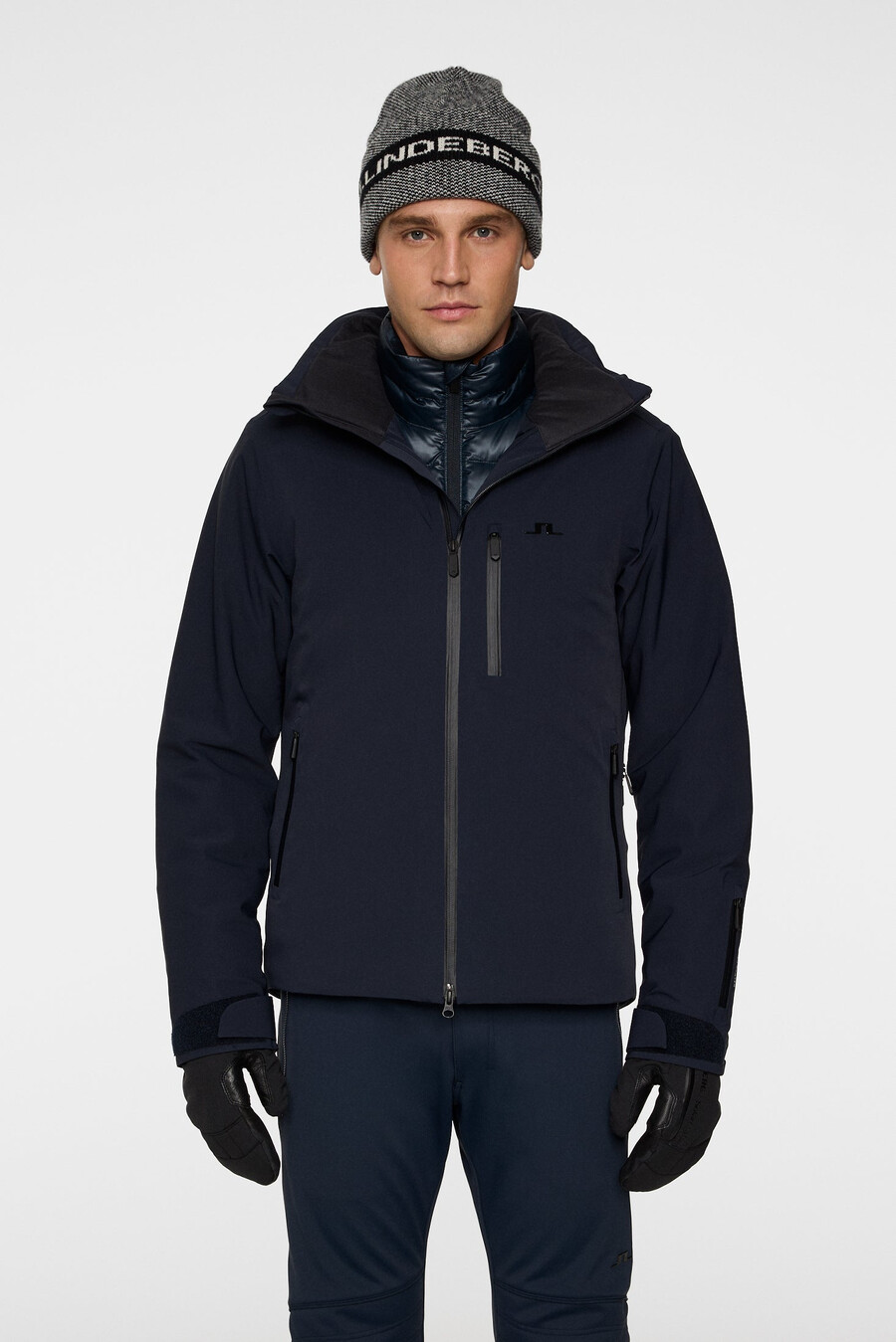 veste omnia