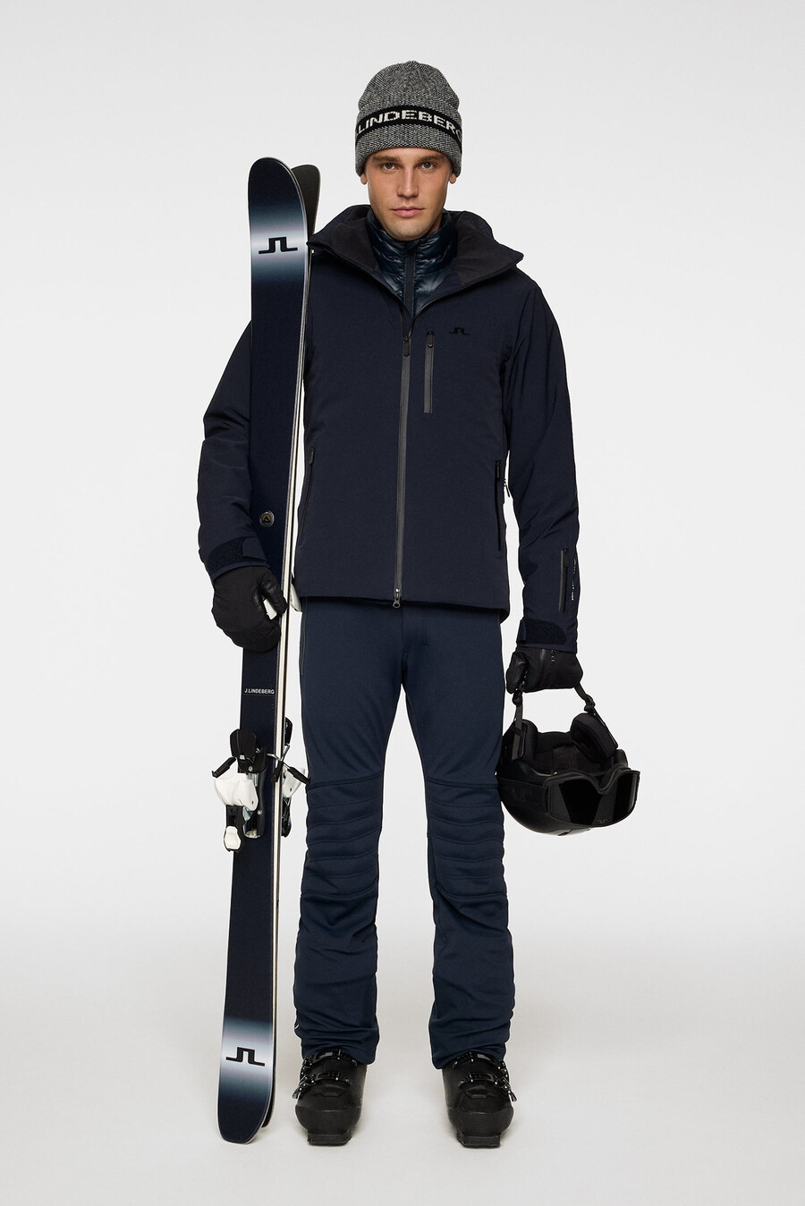 veste omnia