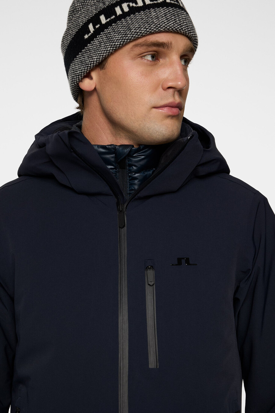 veste omnia