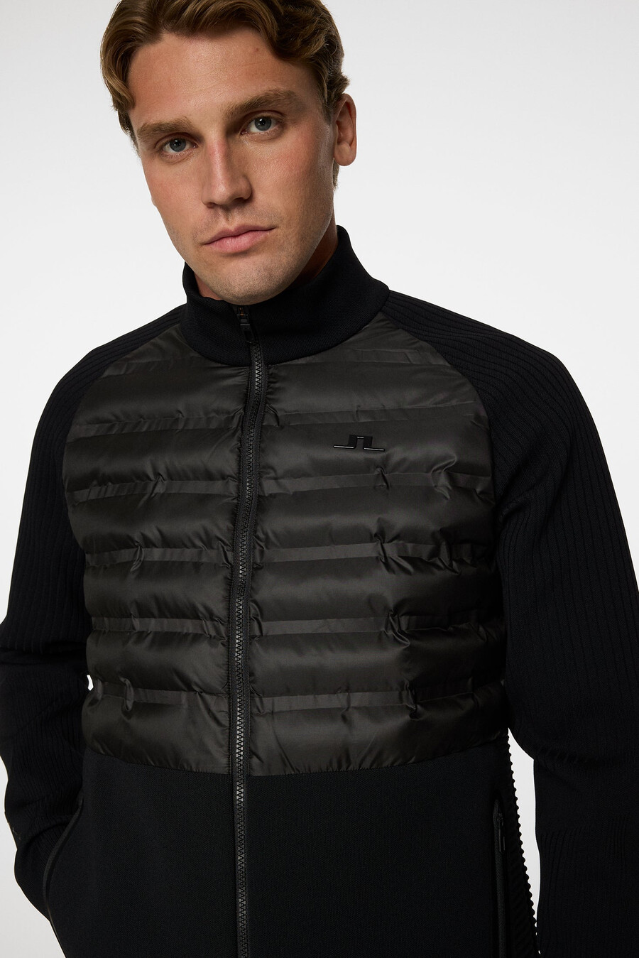 pull zippé en maille technique aziel