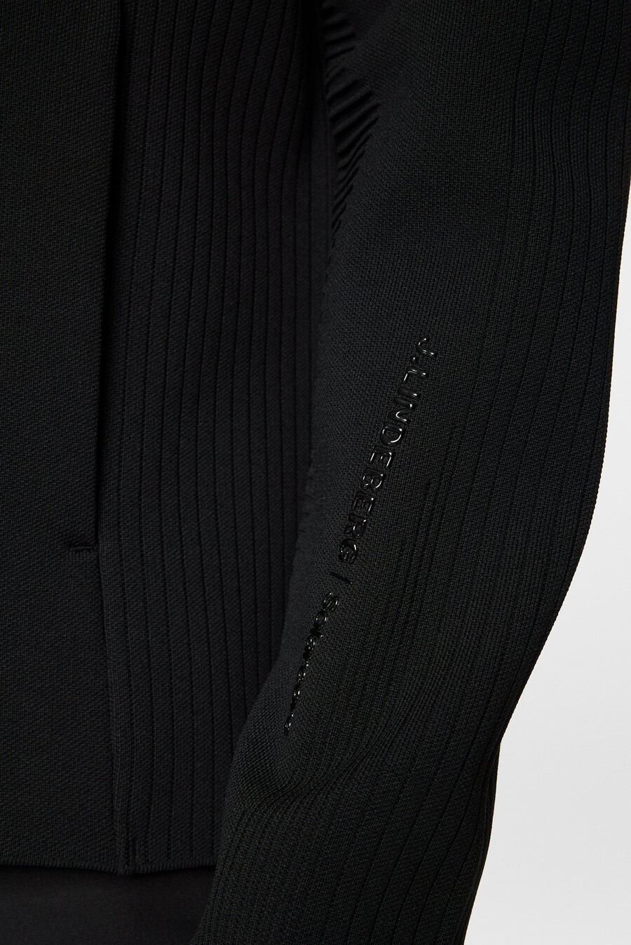 pull zippé en maille solarcore
