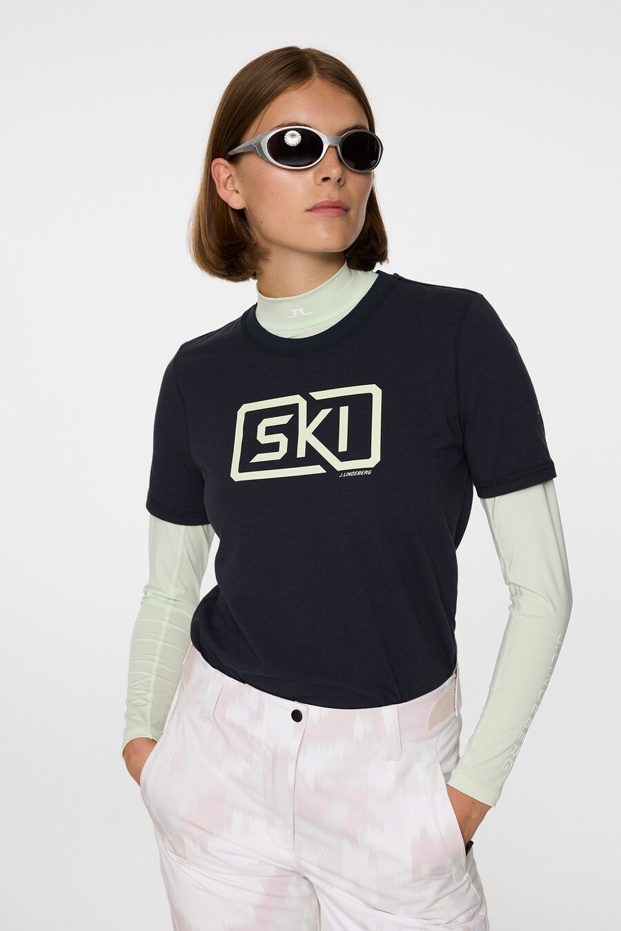 t-shirt malia